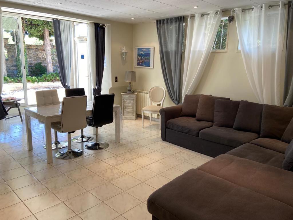 Gite Comme A La Maison イエール エクステリア 写真